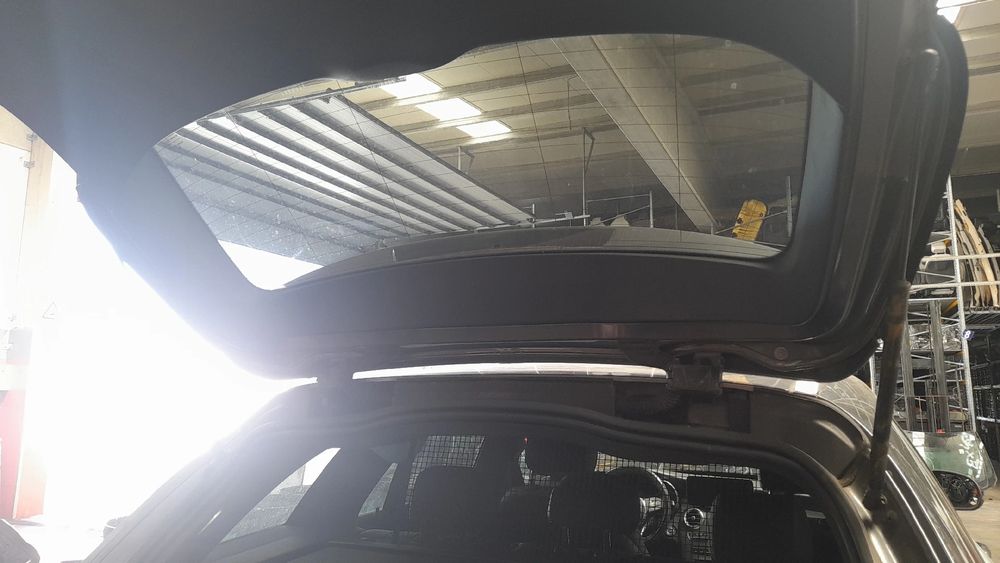 Amortecedor da mala MERCEDES-BENZ Classe C Carrinha (S205)