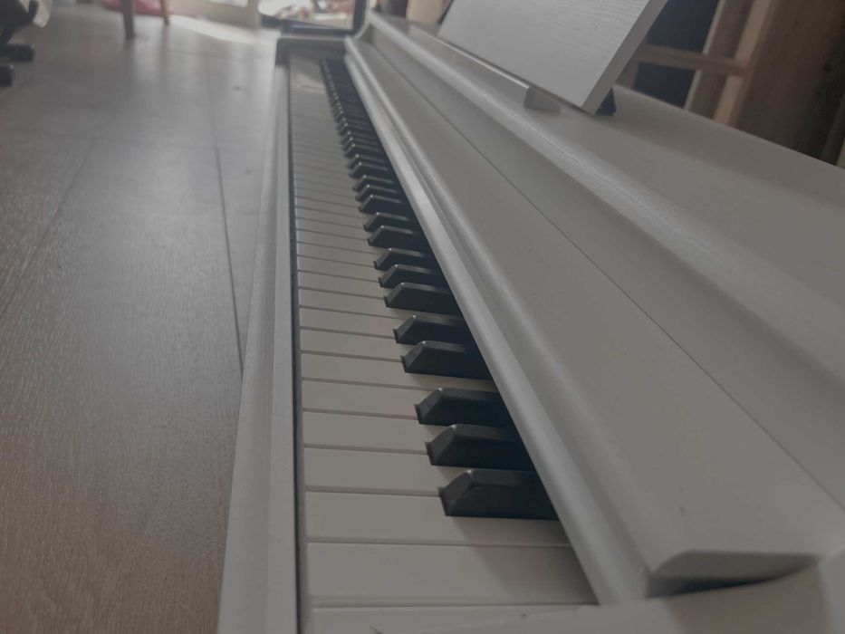 piano digital vertical Yamaha Arius YDP-164 como novo