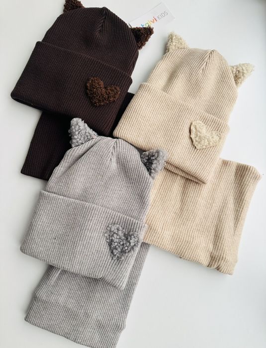 Набір шапка і хомут Talvi на дівчинку