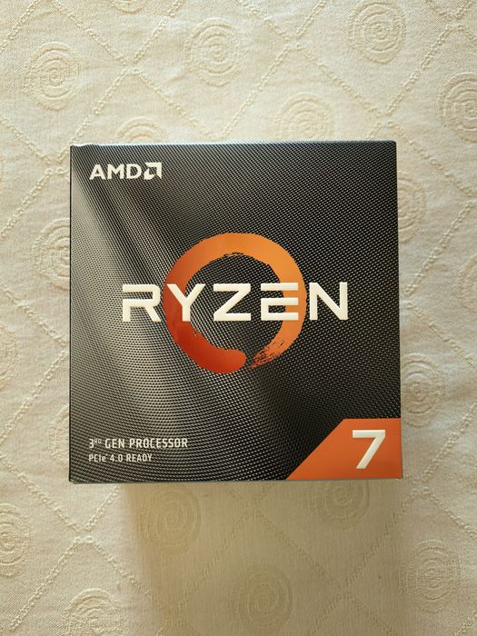 AMD Ryzen 7 3800XT