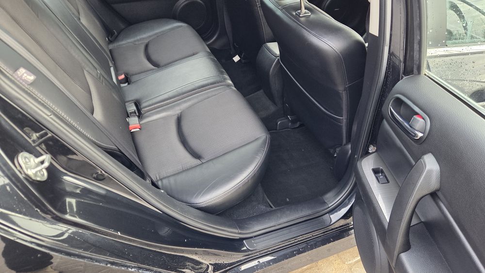 Мазда 6 2010 рік