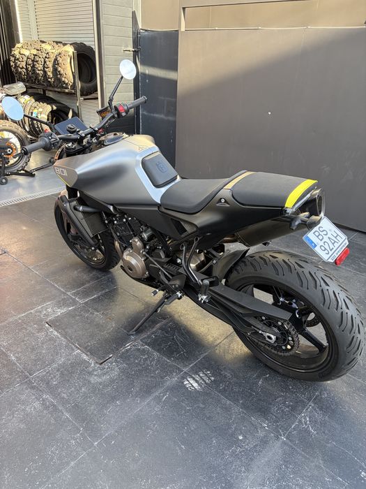 Husqvarna Vitpilen 801