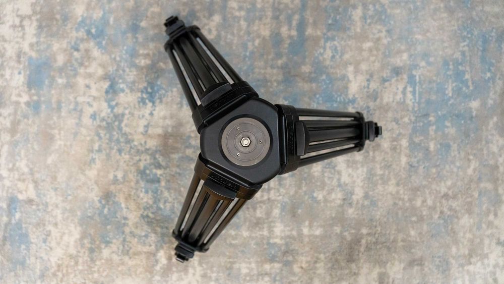 Tripé Vinten Protouch 6 HDV + mala de transporte