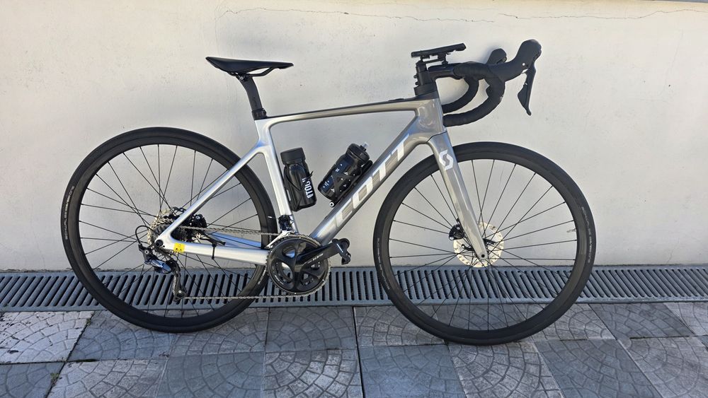 Bicicleta ciclismo carbono Scot addict ride