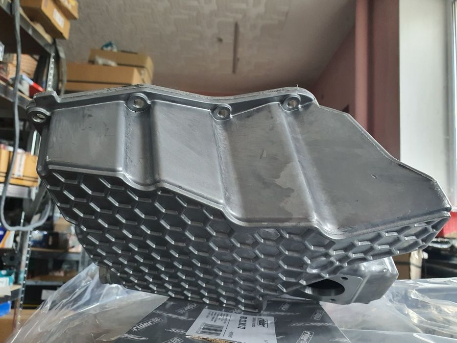 Поддон audi алюміній ,a4 ,a6 ,tiguan