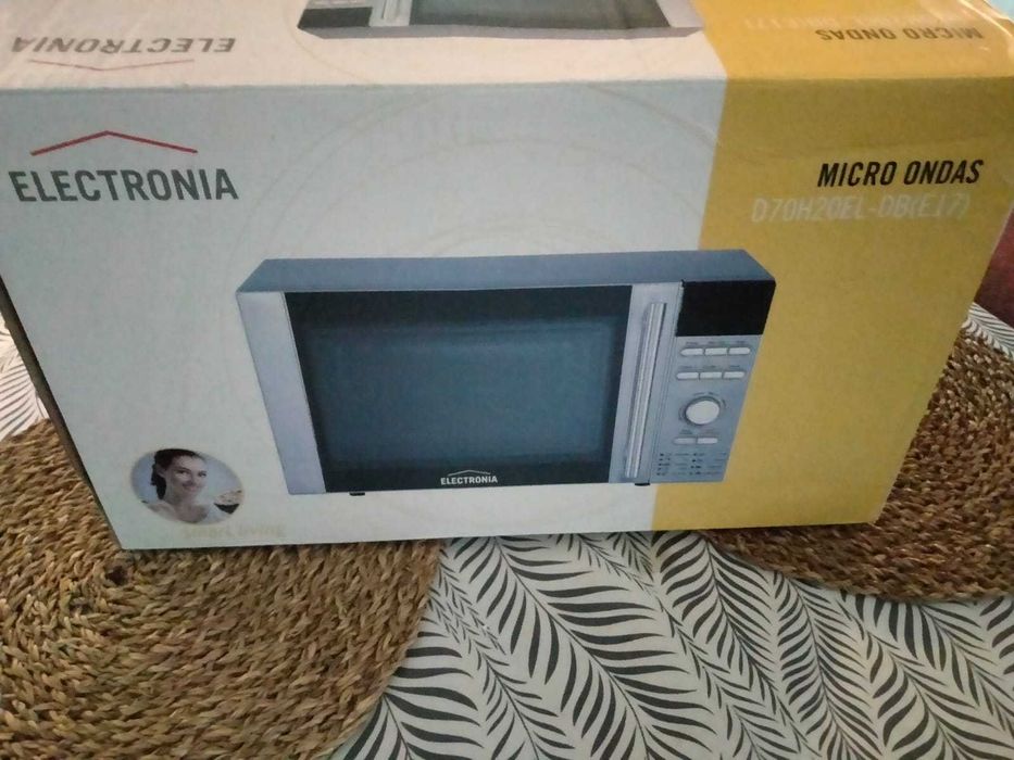 Microondas Eletronia 20l