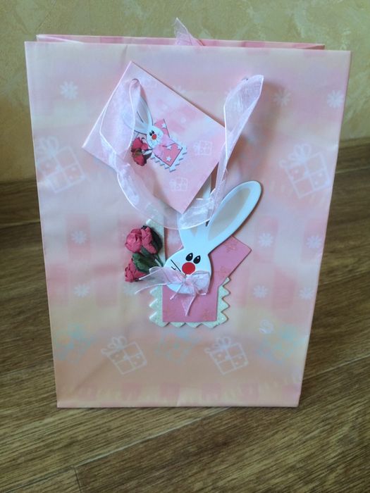 Подарочная коробка