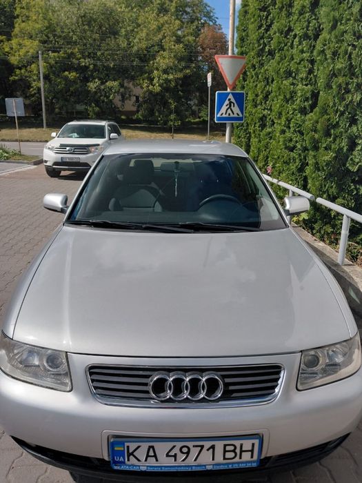 Продам Audi A3 1.6