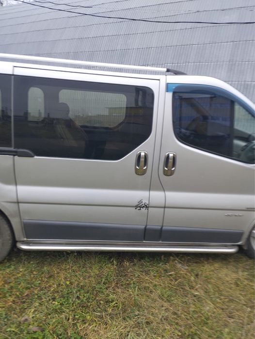 продам авто рено трафік