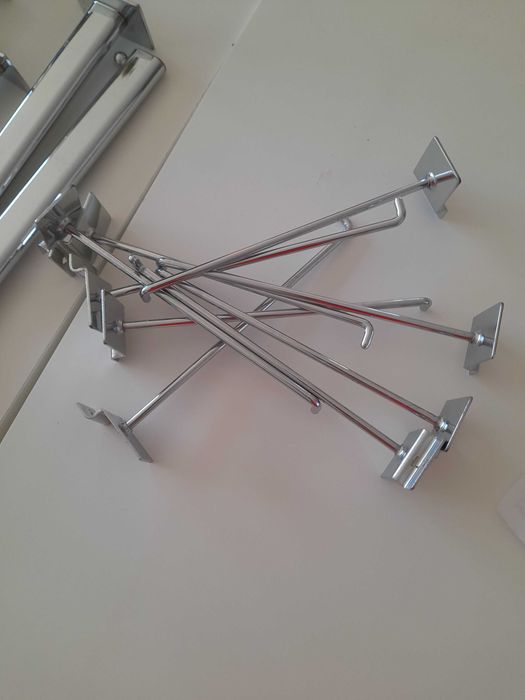 Gancho simples de parede (pequeno)