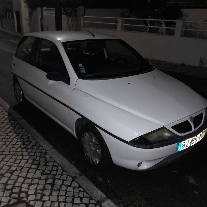 Vende para peças ou inteiro