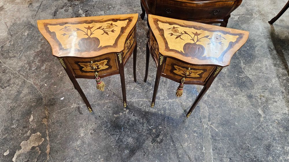 Piękna Szafka Komplet Intarsja Ciekawa forma Aukcja 2 szt .