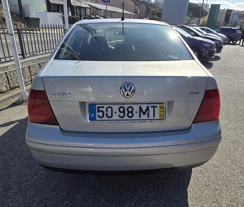 VW Bora Highline 1.9 TDI de  02/1999 — photo 2