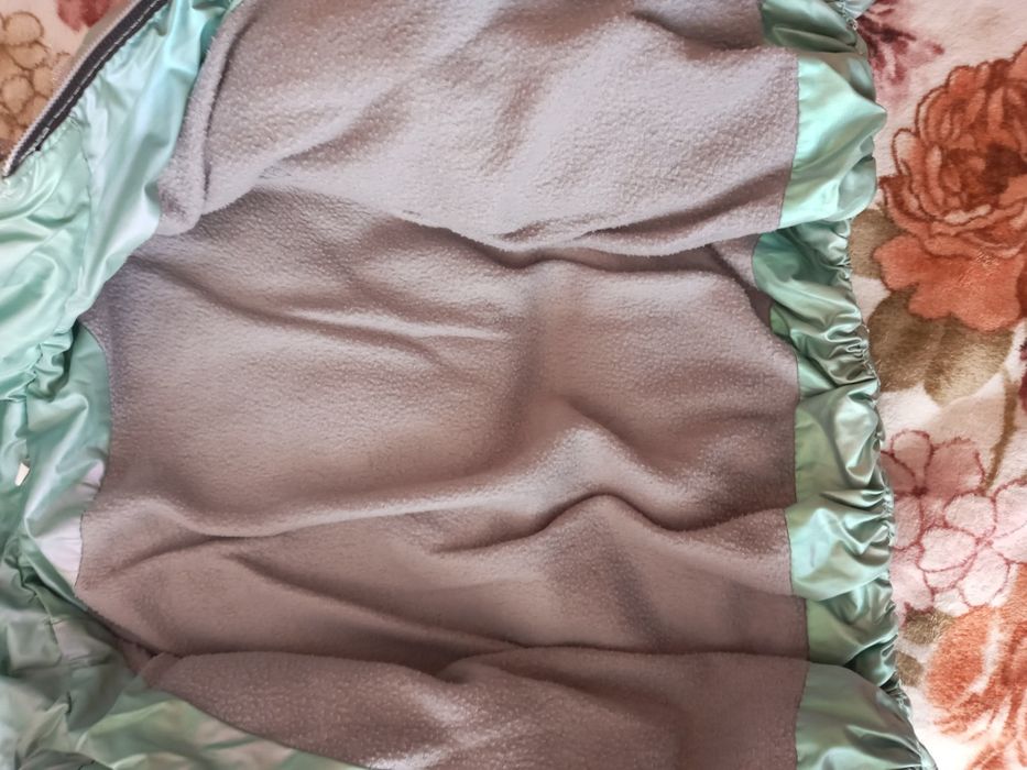 Куртка  осінь,весна  для дівчинки  200 грн   Львів сихів