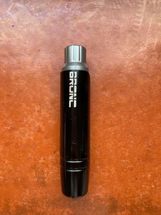 Máquina de tatuagem (bronc)