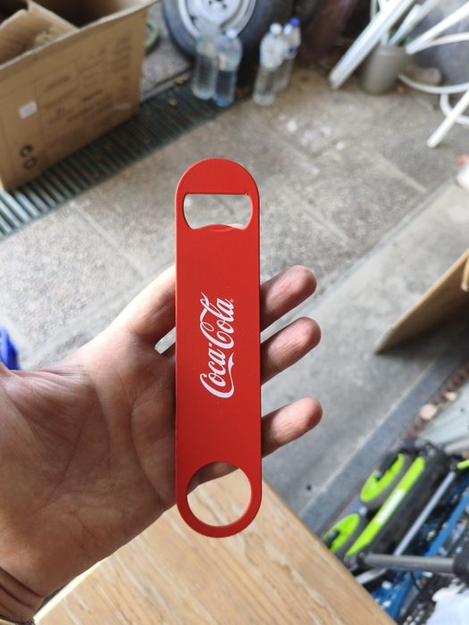 Speed opener coca cola