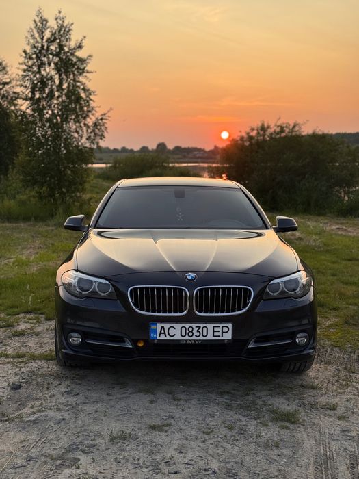 BMW 5 Series 2014 VIN WBA5E5103FD674984 фото оголошення 2 з 24