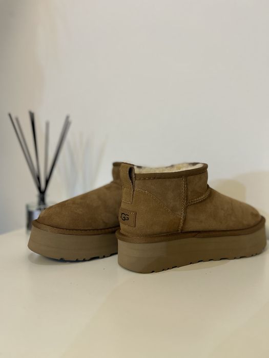 UGG Classic Mini Platform.