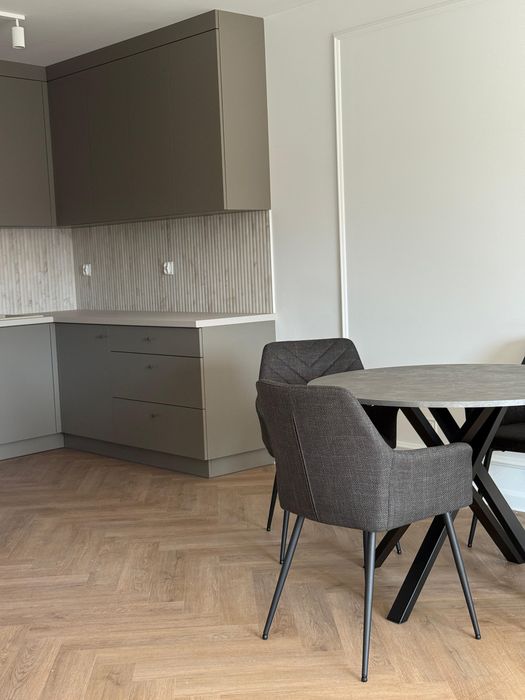 Nowe mieszkanie na wynajem. Nowe osiedle w centrum balkon, winda.