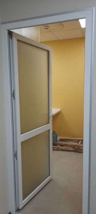 Продам нежилое помещение ЖК Мира салон, стоматология,грумминг, клиника