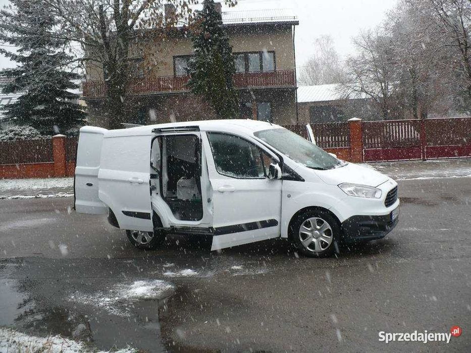 Ford Transit Courier Connect Berlingo 2017 rok Serwisowany