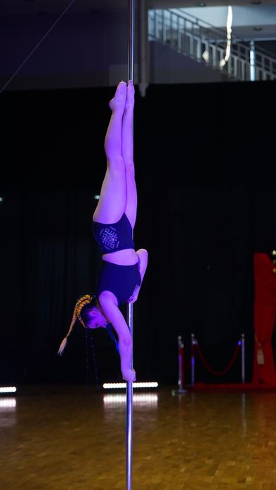 Костюм для пол-денсу