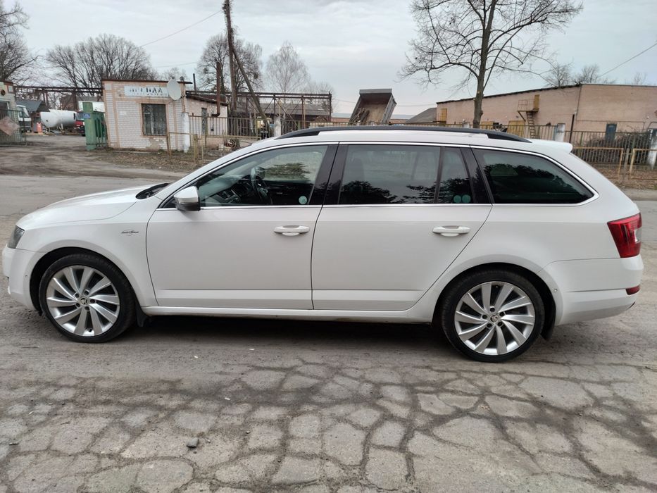 Разборка Skoda A7 2.0 розбірка Octavia A5 A7 1.6 TDI LF9E 9P9P CRMB