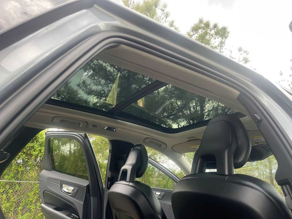 Volvo XC60      2018