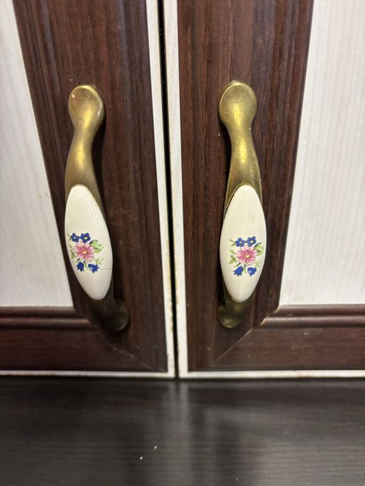 Meble kuchenne kredens