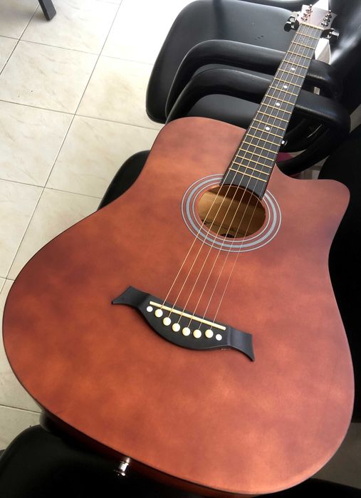 Violão Novo - 38 Polegadas com Capa, Com Pinos, Correia, Capotraste, Paletas, Jogo de cordas Reservas