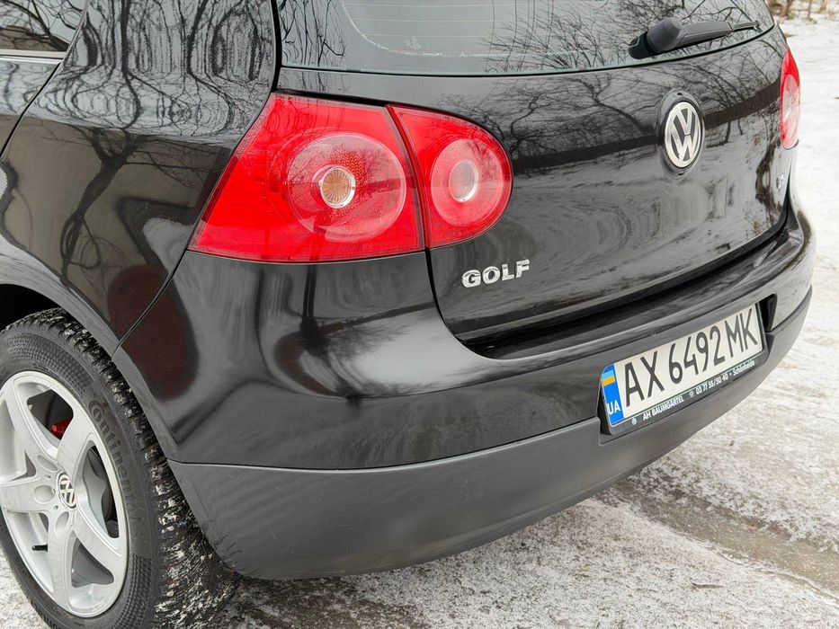 Продам  хорошего Фольксвагена Гольф-5