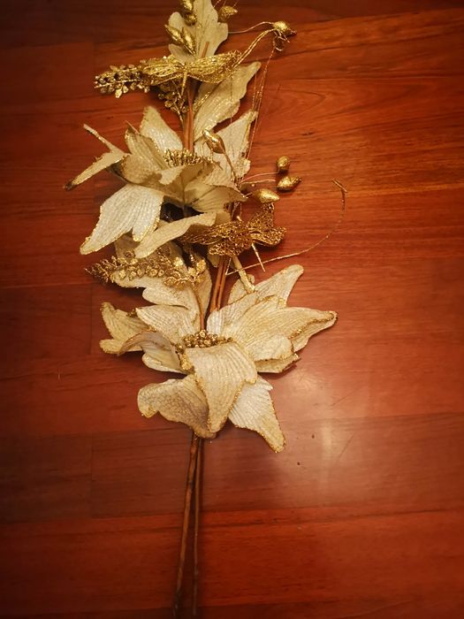 Arranjo floral para jarrão.