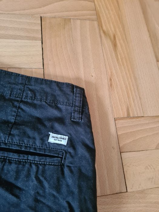 Krótkie spodenki szorty cargo bojówki czarne Jack&jones M
