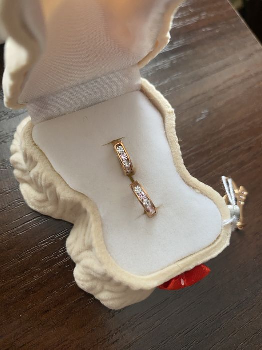 Золоті дитячі сережки для найменших