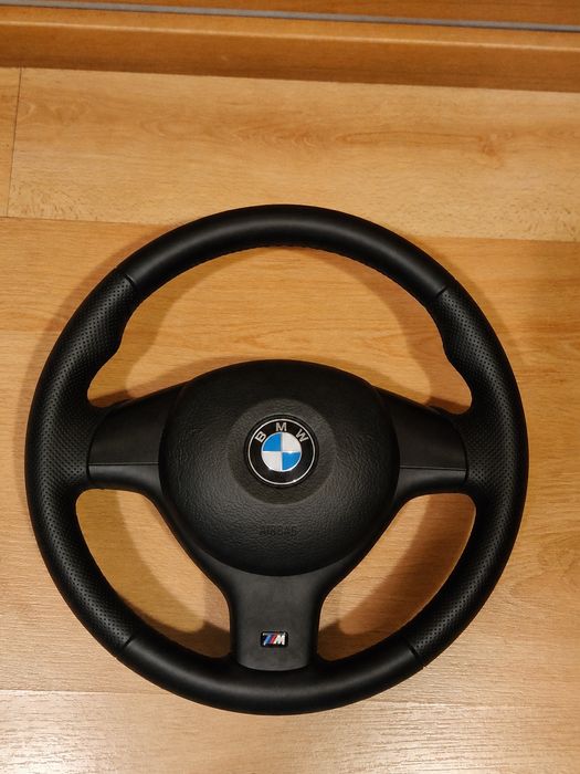 Volante BMW E46 Pack M