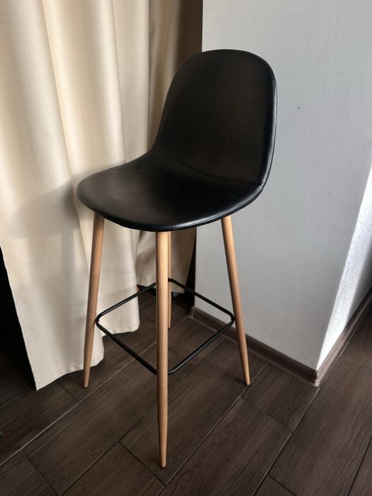 Стул барний для бровіста/візажиста