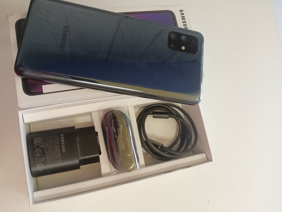 Samsung Galaxy M51, z dużą baterią 7000mah