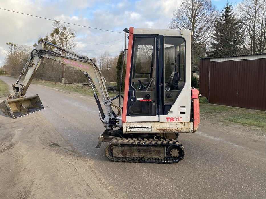 Minikoparka takeuchi TB015