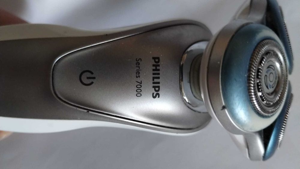Golarka Philips 7000