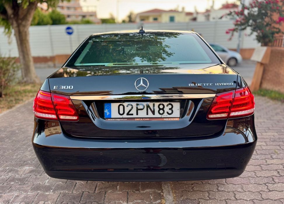 Mercedes-Benz E 300 BLUETEC Hybrid Elegance