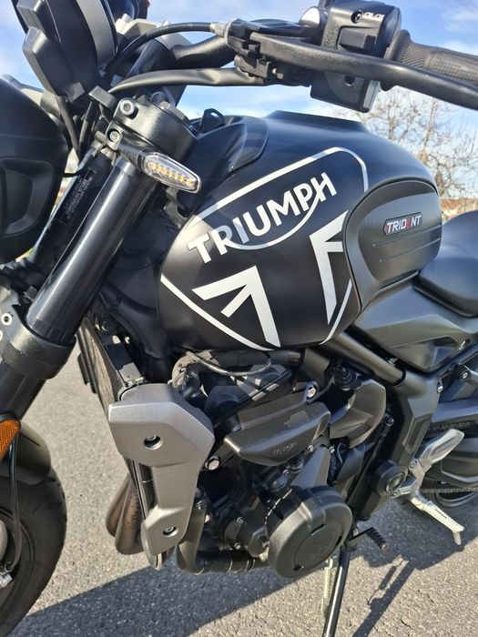 Triumph trident 660