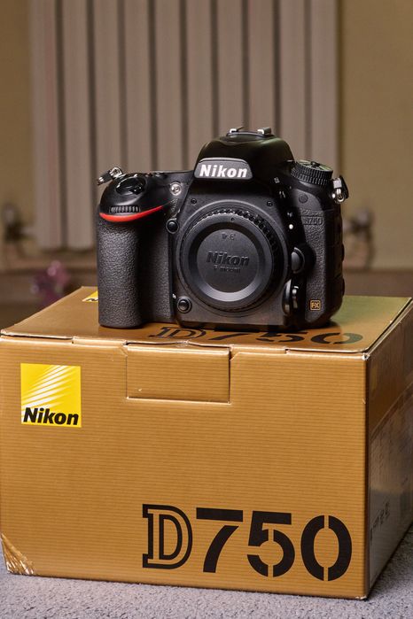 Фотоаппарат Nikon D750 (body)