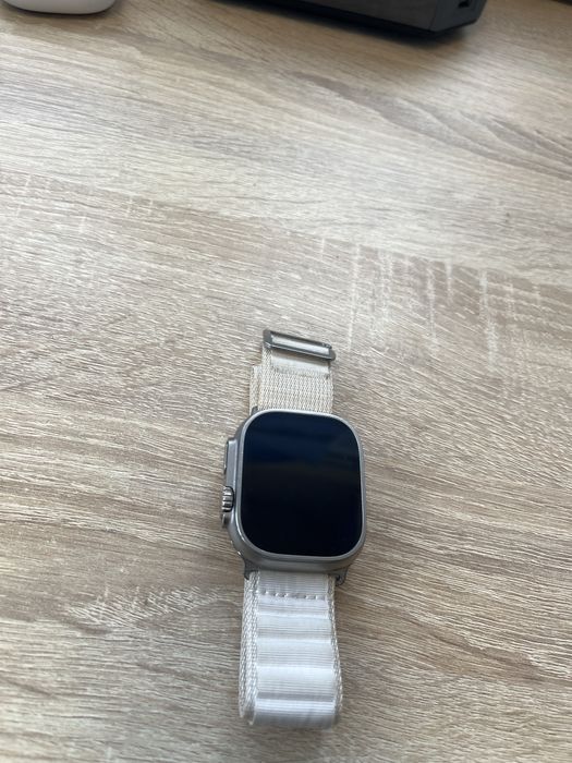 Apple Watch Ultra + Alpine Loop (vidro tradeiro partido)
