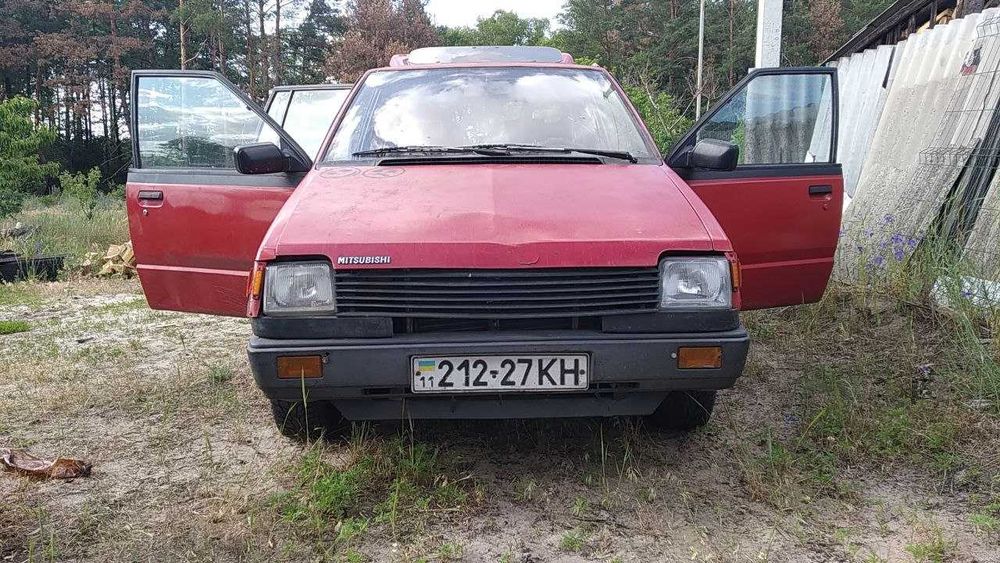 Продаю автомобіль Mitsubishi Space Wagon