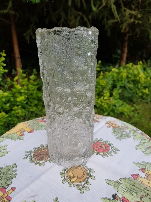 Wazon szklany, pieniek, wysokość 21,5cm, średnica 8,5cm. Super stan