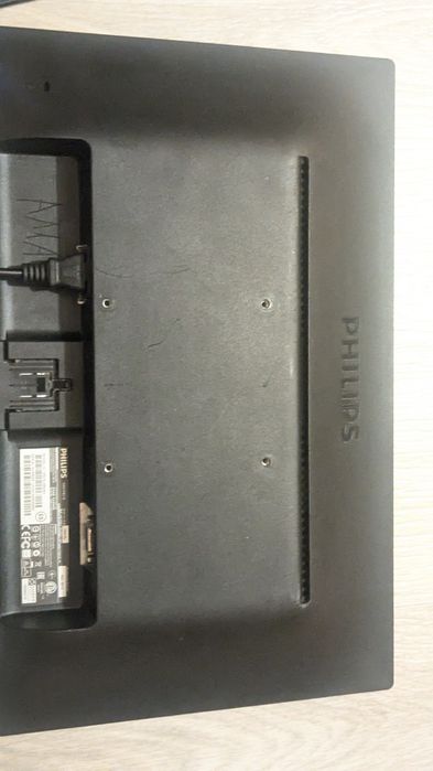 Монітор повністью працюючий