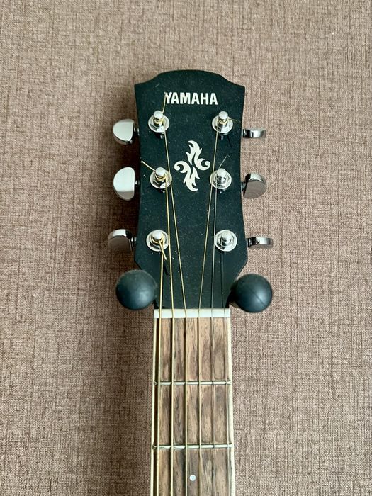 Акустическа гитара Yamaha apx 600 FM