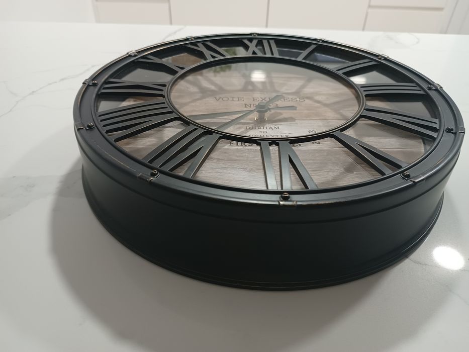 Relógio de parede (37 cm de diâmetro)