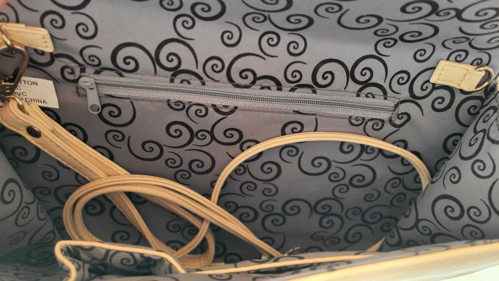 Duża kopertówka damska w kolorze kremowym