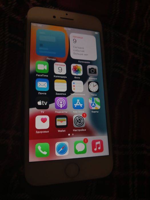 iPhone 7 128GB Rose Gold |  Идеальное состояние | Защитное стекло